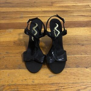 Nina black sequin heels size 6.5